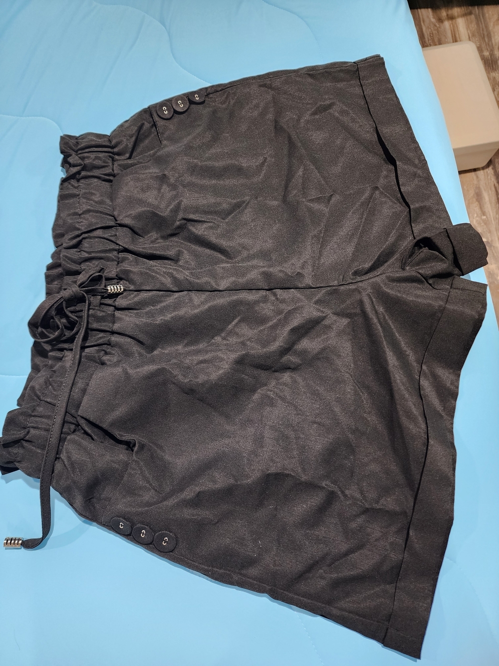 SHEIN Black Paperbag Waist Casual Shorts